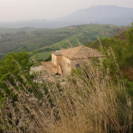 Апартаменты Monte Calvo Vista Mare
