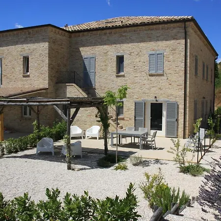 Monte Calvo Vista Mare Апартаменты *